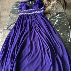 Adrianna papell by hailey Logan vibrant grape crystal halter maxi dress size 5/6